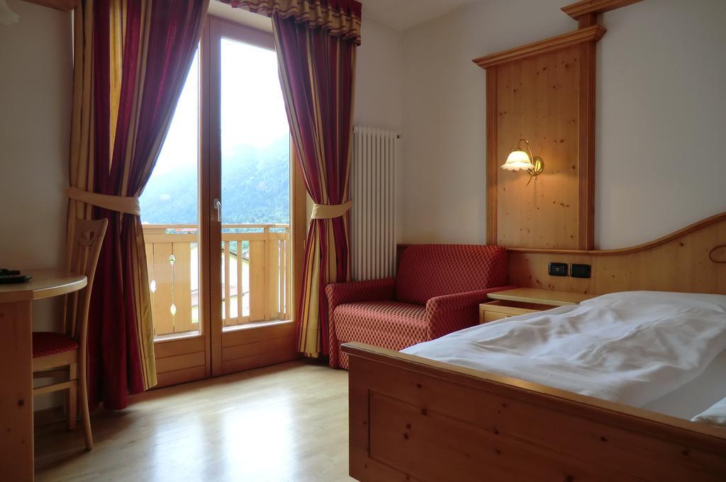 Garni Costa Verde Bocenago Room photo